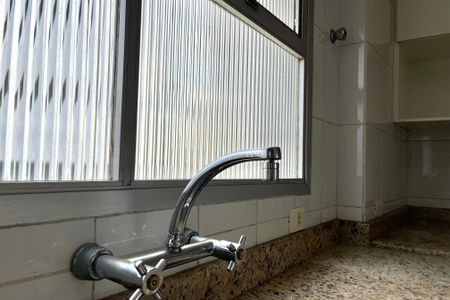 Apartamento para alugar com 82m², 2 quartos e 2 vagasCozinha