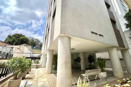 Apartamento para alugar com 82m², 2 quartos e 2 vagasFachada