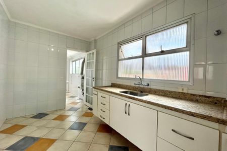 Apartamento para alugar com 82m², 2 quartos e 2 vagasCozinha