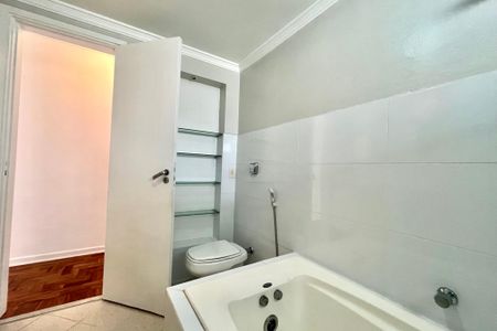 Apartamento para alugar com 82m², 2 quartos e 2 vagasBanheiro