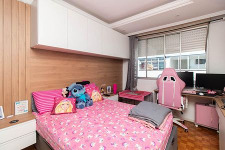Quarto 1 de apartamento para alugar com 2 quartos, 48m² em Santo Antônio, Porto Alegre