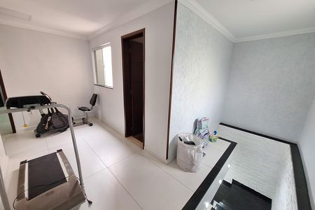 Casa para alugar com 180m², 3 quartos e 1 vaga Casa para alugar com 180m², 3 quartos e 1 vagaSala 2