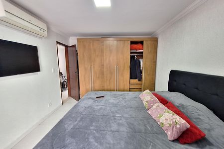 Casa para alugar com 180m², 3 quartos e 1 vaga Casa para alugar com 180m², 3 quartos e 1 vagaSuíte