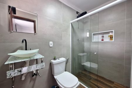 Casa para alugar com 180m², 3 quartos e 1 vaga Casa para alugar com 180m², 3 quartos e 1 vagaBanheiro Social 2