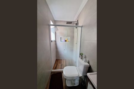 Casa para alugar com 180m², 3 quartos e 1 vaga Casa para alugar com 180m², 3 quartos e 1 vagaBanheiro Social 1