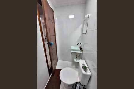 Casa para alugar com 180m², 3 quartos e 1 vaga Casa para alugar com 180m², 3 quartos e 1 vagaBanheiro Suíte