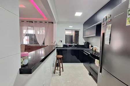 Casa para alugar com 180m², 3 quartos e 1 vaga Casa para alugar com 180m², 3 quartos e 1 vagaCozinha