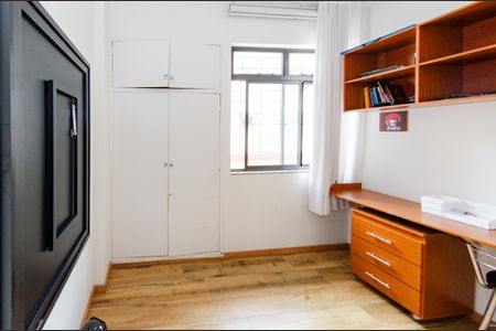 Apartamento à venda com 110m², 3 quartos e 1 vagaQuarto 2