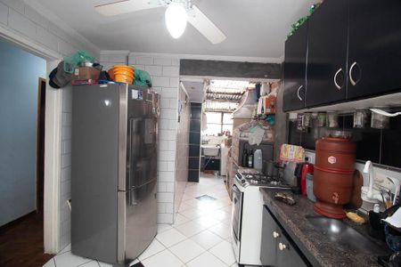 Apartamento para alugar com 107m², 2 quartos e 1 vaga Apartamento para alugar com 107m², 2 quartos e 1 vagaCozinha e Área de Serviço