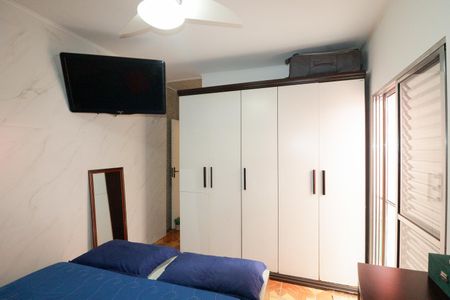 Casa à venda com 100m², 2 quartos e 2 vagas Casa à venda com 100m², 2 quartos e 2 vagasSuíte