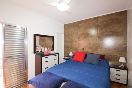 Casa à venda com 100m², 2 quartos e 2 vagas Casa à venda com 100m², 2 quartos e 2 vagasSuíte