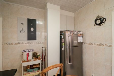 Casa à venda com 100m², 2 quartos e 2 vagas Casa à venda com 100m², 2 quartos e 2 vagasCozinha e Área de Serviço