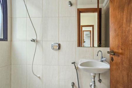 Apartamento para alugar com 100m², 3 quartos e 1 vagaBanheiro de Serviço