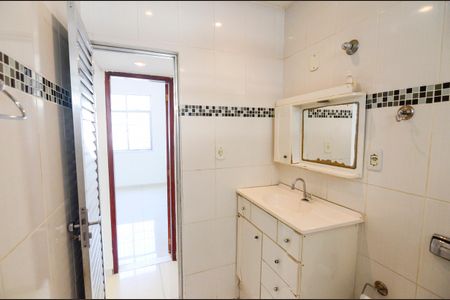 Apartamento para alugar com 70m², 2 quartos e sem vagaBanheiro