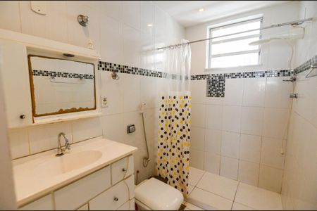 Apartamento para alugar com 70m², 2 quartos e sem vagaBanheiro