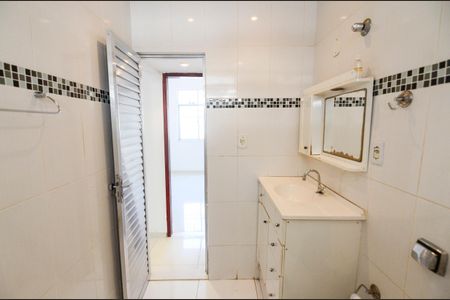 Apartamento para alugar com 70m², 2 quartos e sem vagaBanheiro