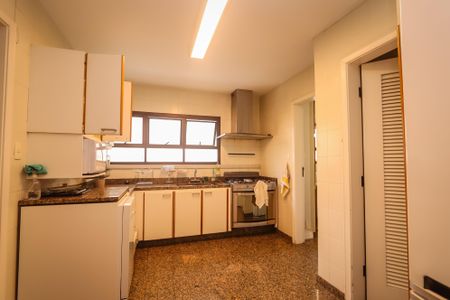 Apartamento para alugar com 205m², 3 quartos e 4 vagasCozinha