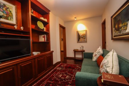 Apartamento para alugar com 205m², 3 quartos e 4 vagasSala de TV