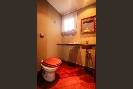 Apartamento para alugar com 205m², 3 quartos e 4 vagasLavabo