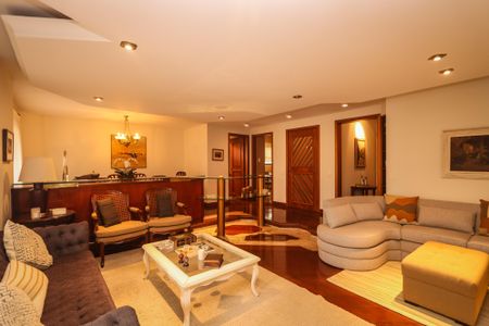 Apartamento para alugar com 205m², 3 quartos e 4 vagasSala