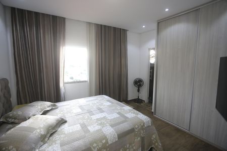 Casa à venda com 180m², 4 quartos e 1 vagaSuite