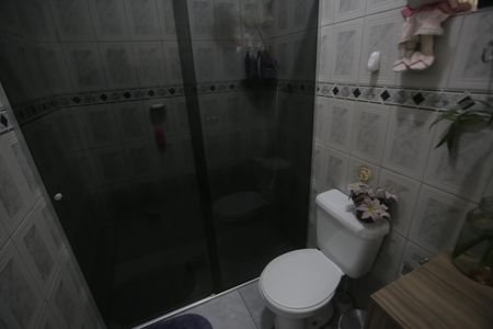 Casa à venda com 180m², 4 quartos e 1 vagaBanheiro