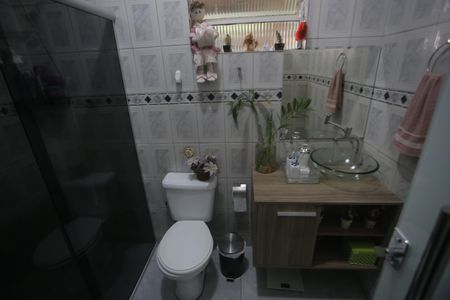 Casa à venda com 180m², 4 quartos e 1 vagaBanheiro