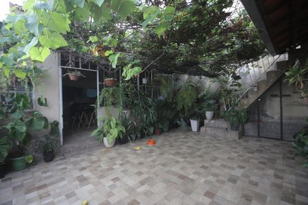 Casa à venda com 180m², 4 quartos e 1 vagaArea Comum