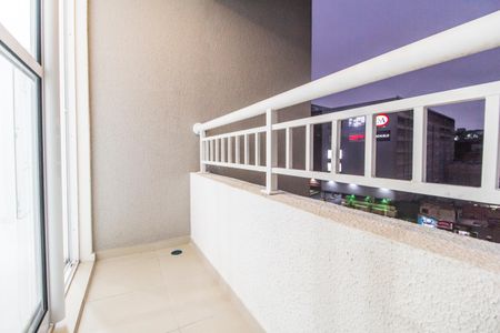 Varanda de apartamento para alugar com 2 quartos, 45m² em Jardim Planalto, Carapicuíba