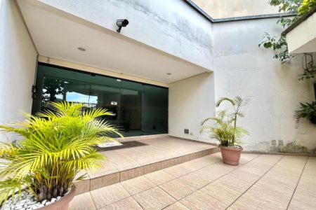 Apartamento à venda com 70m², 2 quartos e 1 vaga Apartamento à venda com 70m², 2 quartos e 1 vagaHall de entrada