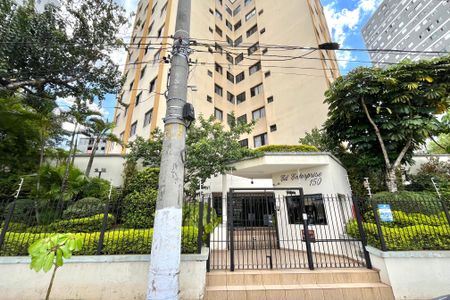 Apartamento à venda com 70m², 2 quartos e 1 vaga Apartamento à venda com 70m², 2 quartos e 1 vagaFachada