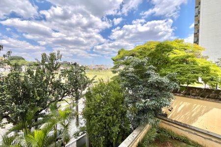 Apartamento à venda com 70m², 2 quartos e 1 vaga Apartamento à venda com 70m², 2 quartos e 1 vagaVista do Quarto 2