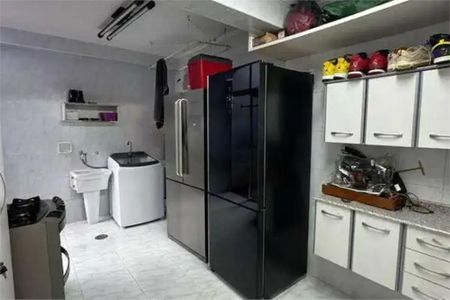 Casa à venda com 129m², 4 quartos e 2 vagas