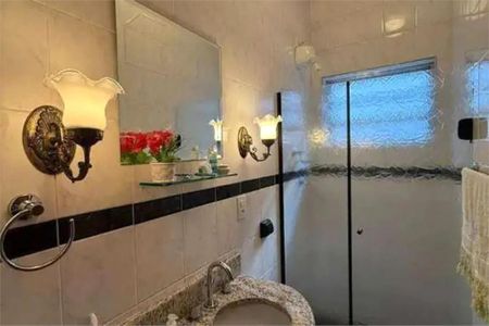 Casa à venda com 150m², 3 quartos e 4 vagas