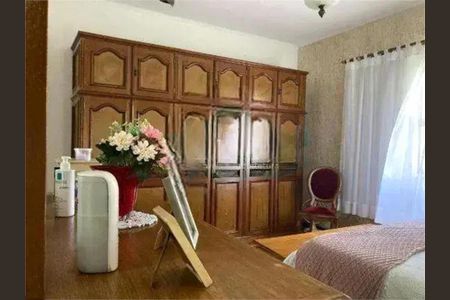 Casa à venda com 3 quartos, 150m² em Vila Ema, São Paulo