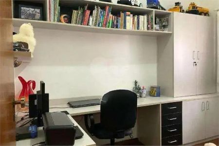 Casa à venda com 3 quartos, 150m² em Vila Ema, São Paulo