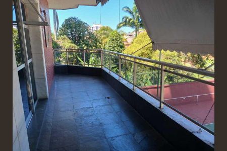Apartamento à venda com 105m², 2 quartos e 1 vaga