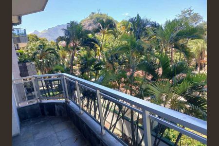 Apartamento à venda com 105m², 2 quartos e 1 vaga