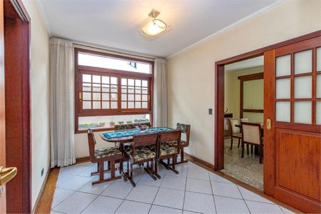 Casa à venda com 5 quartos, 425m² em Super Quadra Morumbi, São Paulo