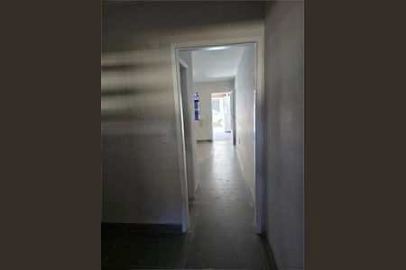 Casa à venda com 68m², 2 quartos e 1 vaga