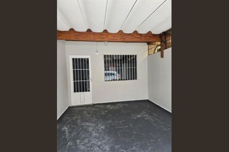 Casa à venda com 68m², 2 quartos e 1 vaga