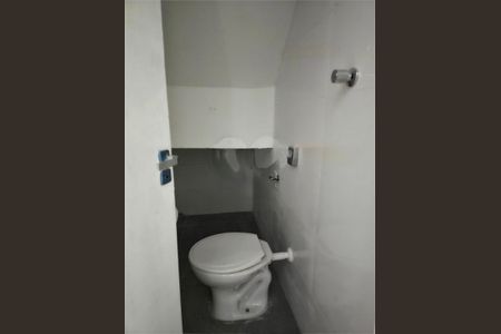 Casa à venda com 68m², 2 quartos e 1 vaga