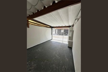 Casa à venda com 68m², 2 quartos e 1 vaga