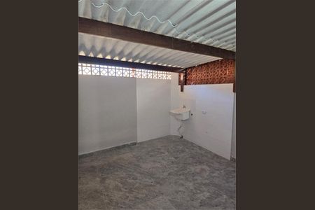 Casa à venda com 68m², 2 quartos e 1 vaga