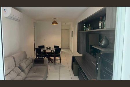 Apartamento à venda com 78m², 2 quartos e 1 vaga