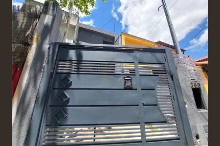 Casa à venda com 70m², 2 quartos e 1 vaga