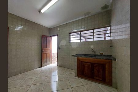 Casa à venda com 70m², 2 quartos e 1 vaga