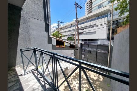 Casa à venda com 70m², 2 quartos e 1 vaga