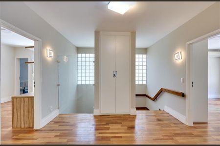 Casa à venda com 5 quartos, 345m² em Chácara Santo Antônio (Zona Sul), São Paulo