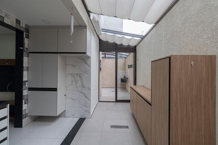 Apartamento para alugar com 73m², 2 quartos e 1 vagaCozinha e Área de Serviço